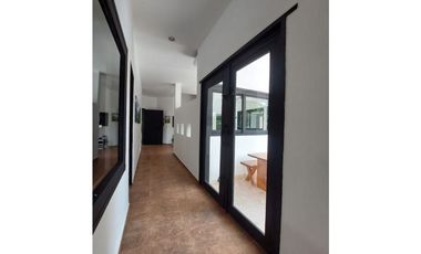 Casa campestre en venta en conjunto cerrado en Montería