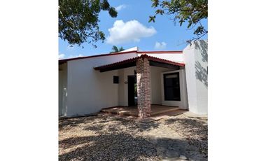 Casa campestre en venta en conjunto cerrado en Montería