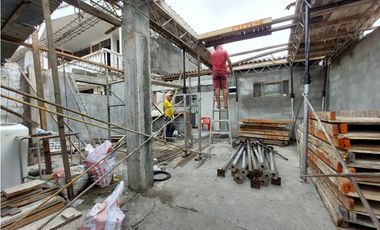 CASA LOTE CON MEJORA EN EL CENTRO DE MONTERA