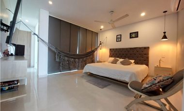 CASA  EN PICACHO CON PISCINA - CONJUNTO CERRADO