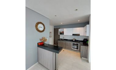 CASA  EN PICACHO CON PISCINA - CONJUNTO CERRADO