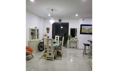 CASA EN VENTA EN CONJUNTO CERRADO EN LA CASTELLANA MONTERA