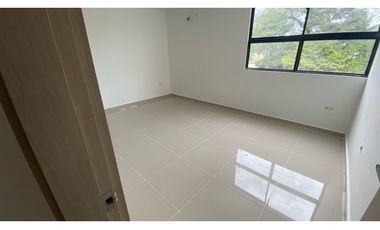 CASA CON PISCINA EN CONJUNTO CERRADO PARA ESTRENAR EN MONTERIA
