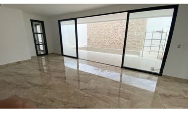 CASA CON PISCINA EN CONJUNTO CERRADO PARA ESTRENAR EN MONTERIA