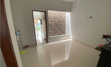 SE VENDE CASA DE 2 PISOS EN VALLEJUELOS