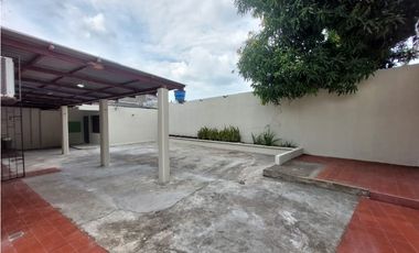 VENDE  CASA BIFAMILIAR EN 1ER PISO B/ PASATIEMPO