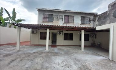 VENDE  CASA BIFAMILIAR EN 1ER PISO B/ PASATIEMPO