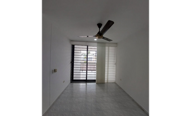 VENDE  CASA BIFAMILIAR EN 1ER PISO B/ PASATIEMPO