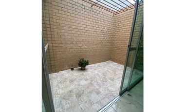 CASA EN VENTA ESQUINERA CONJUNTO CERRADO