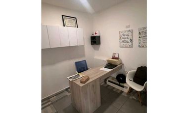 VENDE CONSULTORIO ODONTOLOGICO ( SOLO EL NEGOCIO)