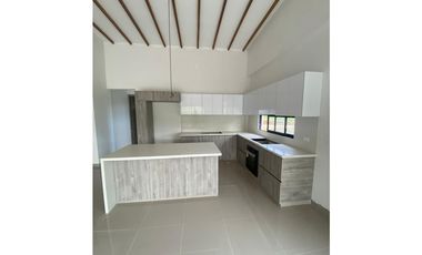 CASA CAMPESTRE EN VENTA  A POCOS MINUTOS DEL CC NUESTRO MONTERIA