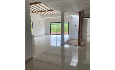 CASA CAMPESTRE EN VENTA  A POCOS MINUTOS DEL CC NUESTRO MONTERIA