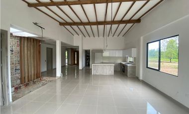 CASA CAMPESTRE EN VENTA  A POCOS MINUTOS DEL CC NUESTRO MONTERIA