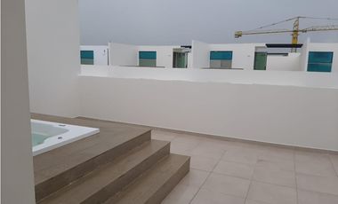 VENDE CASA CON JACUZZI, AL NORTE DE MONTERIA