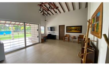 VENDE CASA EN CONJUNTO CERRADO VIA  A PLANETA RICA