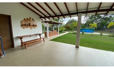 VENDE CASA EN CONJUNTO CERRADO VIA  A PLANETA RICA