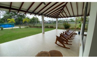 VENDE CASA EN CONJUNTO CERRADO VIA  A PLANETA RICA