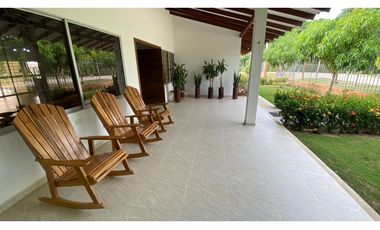 VENDE CASA EN CONJUNTO CERRADO VIA  A PLANETA RICA