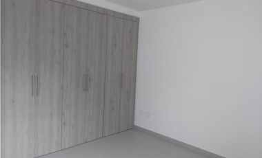 VENDE APARTAMENTO  EN EL RECREO