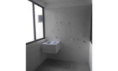 VENDE APARTAMENTO  EN EL RECREO