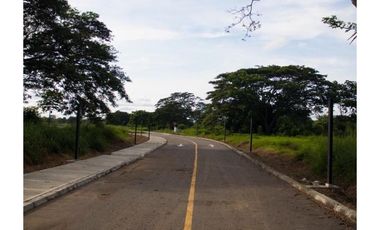 VENDE LOTE EN CONJUNTO CERRADO EN MONTERIA CORDOBA