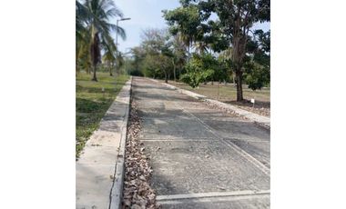 VENDE LOTE EN CONJUNTO EN MOÑITOS CORDOBA
