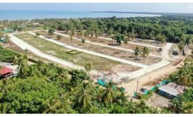 Lote cerca al mar en Moñitos Cordoba en condominio SandVille