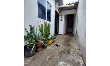 CASA EN VENTA EN BARRIO EL DORADO MONTERA
