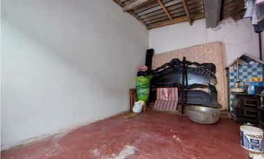 CASA EN VENTA EN BARRIO EL DORADO MONTERA