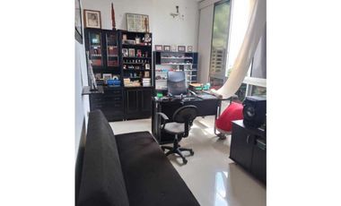 SE VENDE APTO EN EL RECREO