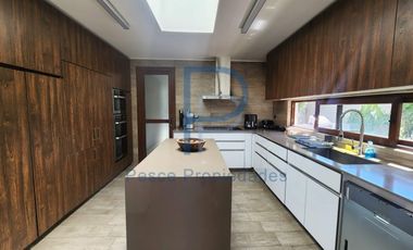 HERMOSA CASA MEDITERRANEA EN CONDOMINIO SEGURIDAD 24/7