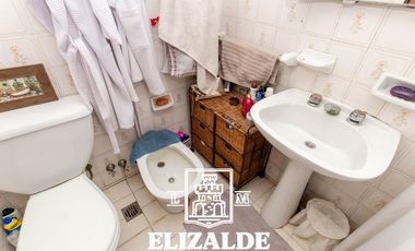 Antartida Argentina  y Dr. Bagnati - Casa con Jardín y pileta - Venta - La Horqueta