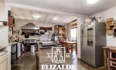 Antartida Argentina  y Dr. Bagnati - Casa con Jardín y pileta - Venta - La Horqueta