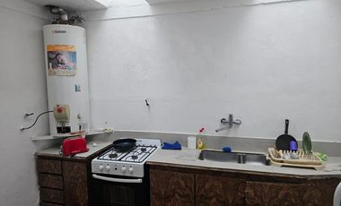 Casa en venta - 3 Dormitorios 1 Baño - Monte Castro