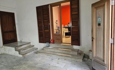 Casa en venta - 3 Dormitorios 1 Baño - Monte Castro