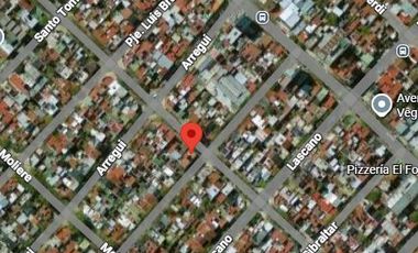 Casa en venta - 3 Dormitorios 1 Baño - Monte Castro