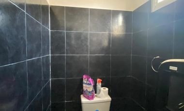 Chalet 4 ambientes en mugaburu y calazans