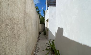 Casa en Venta en San Crisanto con Muelle hacia la Laguna