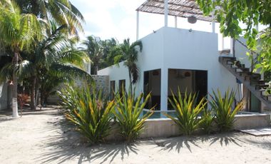 Casa en Venta en San Crisanto con Muelle hacia la Laguna