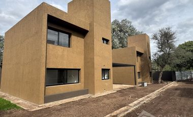 Casa en  venta en Housing Villa Allende Golf - 9 casas disponibles