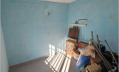 Casa en venta de 2 dormitorios en Granadero Baigorria, garaje, patio y quincho