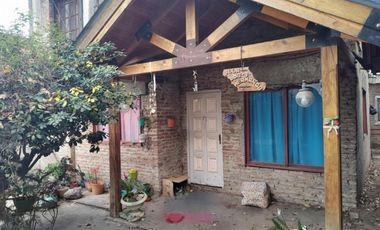 Casa en venta - 4 Dormitorios 2 Baños - Paso del Rey