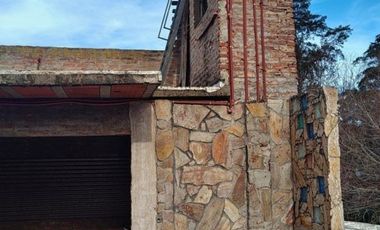 Casa en venta - 4 Dormitorios 2 Baños - Paso del Rey