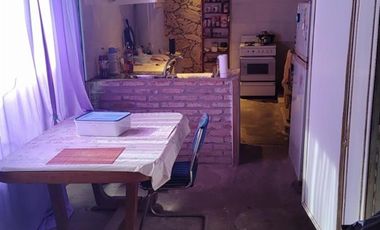 Casa en venta - 4 Dormitorios 2 Baños - Paso del Rey