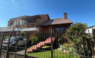 CHALET 4 AMBIENTES EN SANTA MONICA