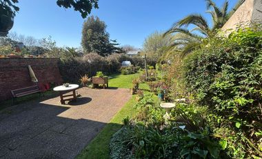 CHALET 4 AMBIENTES EN SANTA MONICA