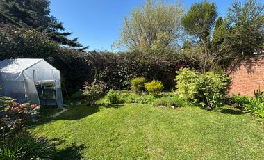 CHALET 4 AMBIENTES EN SANTA MONICA