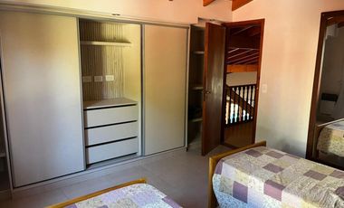 Casa en venta - 3 Dormitorios 4 Baños - Valeria del Mar