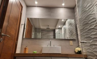 Casa con cinco dormitorios en Mendoza Capital