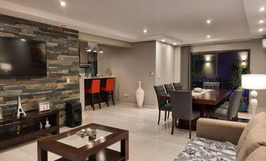 Casa con cinco dormitorios en Mendoza Capital